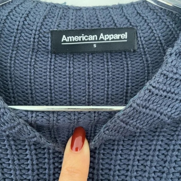 American Apparel mock neck cropped knit sweater in navy size small - Picture 2 of 3